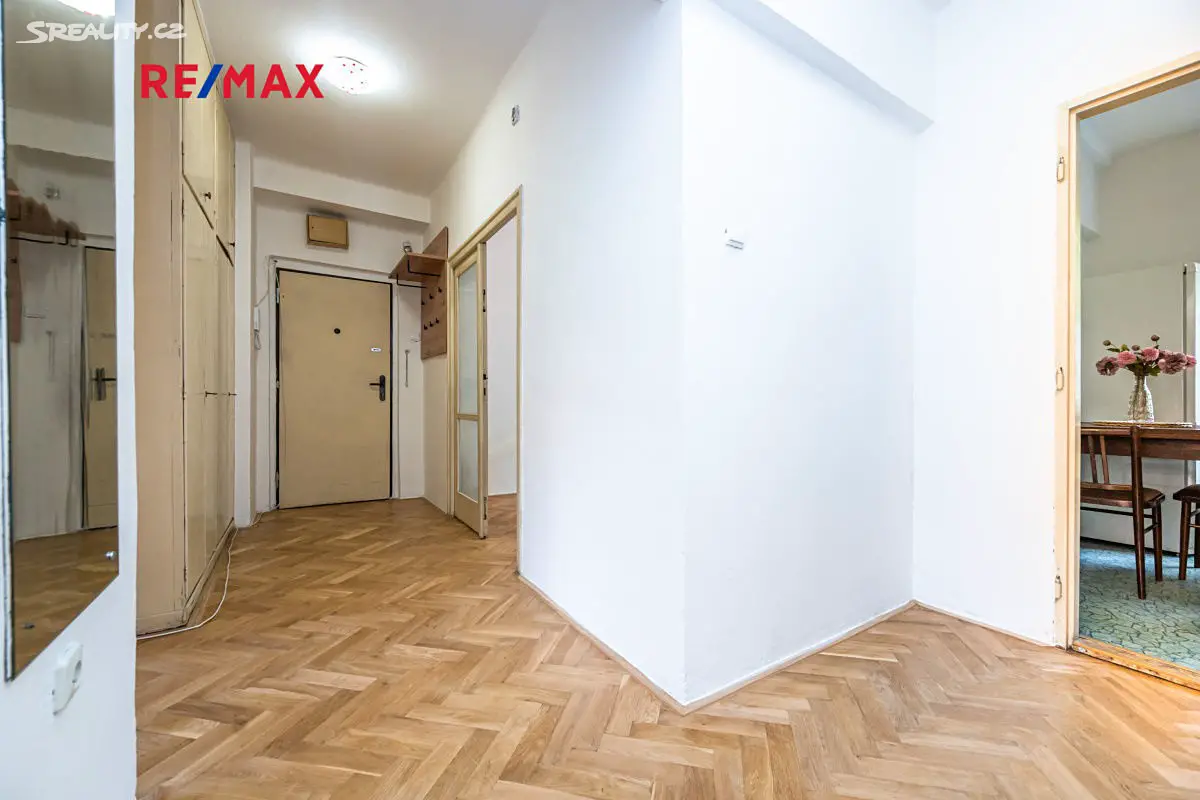 Prodej bytu 3+1 76 m², Průběžná, Praha 10 - Strašnice