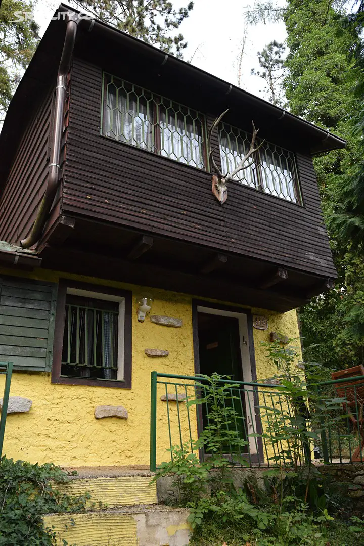 Prodej  chaty 95 m², pozemek 2 250 m², Malé Žernoseky, okres Litoměřice
