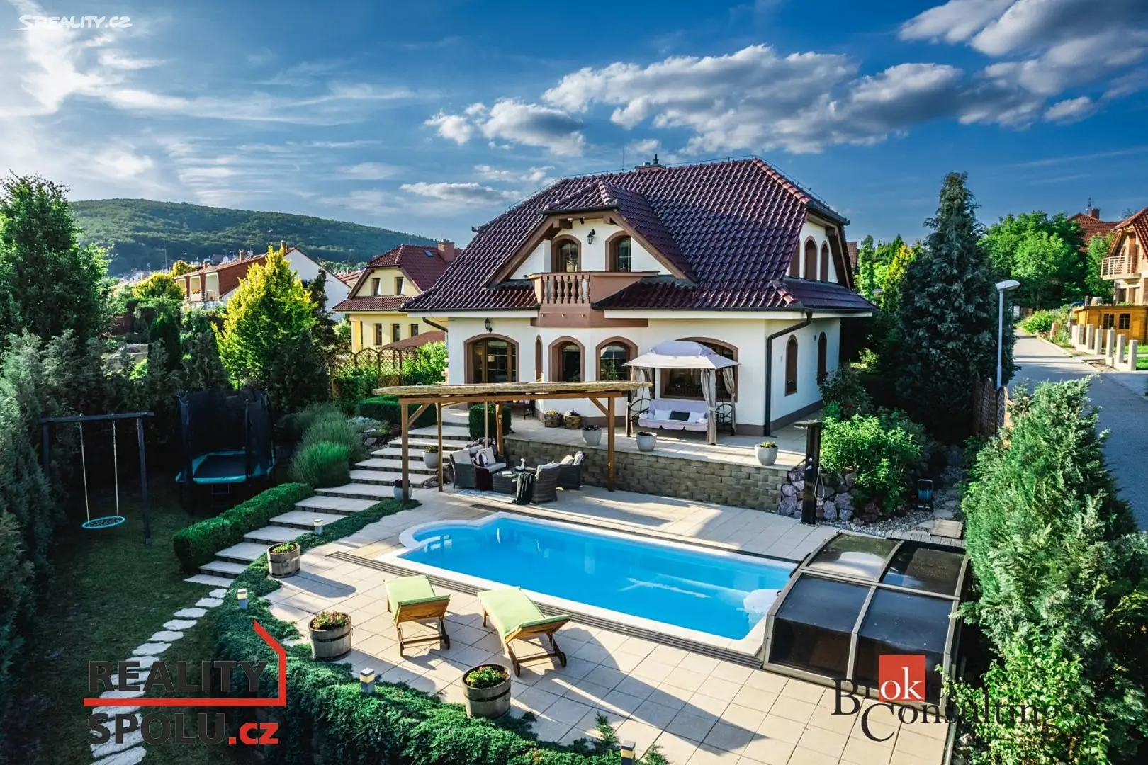 Prodej  rodinného domu 417 m², pozemek 754 m², Jižní svahy, Brno - Ivanovice