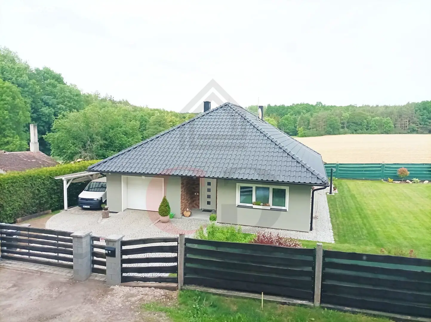 Prodej  rodinného domu 170 m², pozemek 1 048 m², Dnešice - Černotín, okres Plzeň-jih