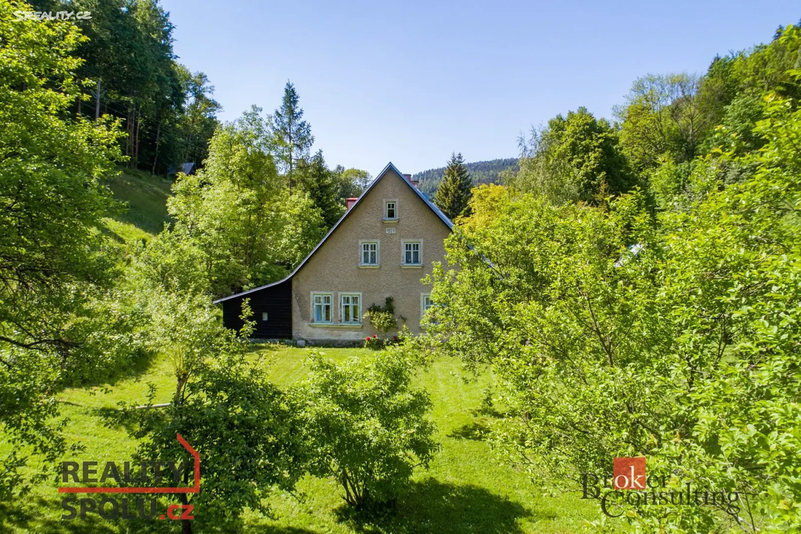 Prodej  rodinného domu 204 m², pozemek 13 134 m², Dolní Dvůr, okres Trutnov