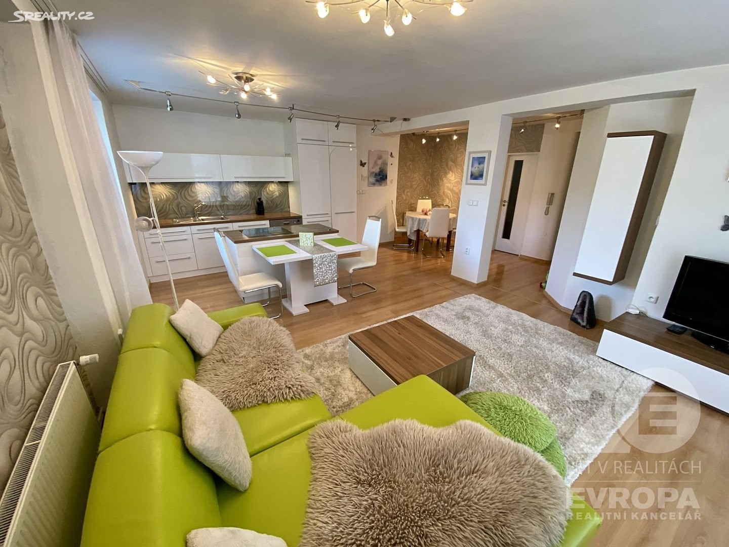 Prodej  rodinného domu 360 m², pozemek 262 m², Vrchlického, Kroměříž