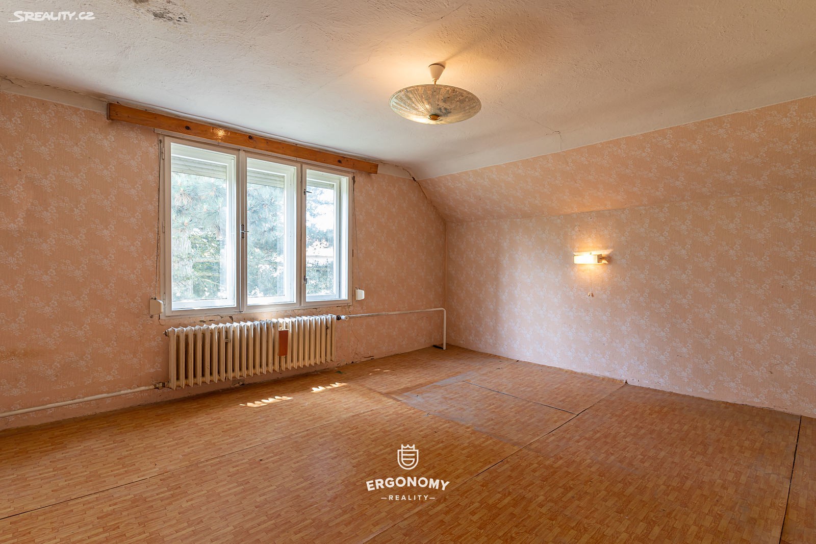 Prodej  rodinného domu 250 m², pozemek 528 m², Kyselovice, okres Kroměříž