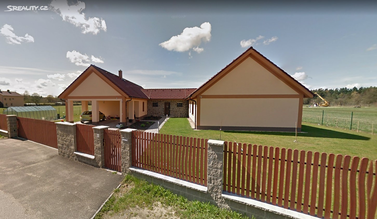 Prodej  rodinného domu 306 m², pozemek 11 696 m², Novosedly nad Nežárkou - Mláka, okres Jindřichův Hradec
