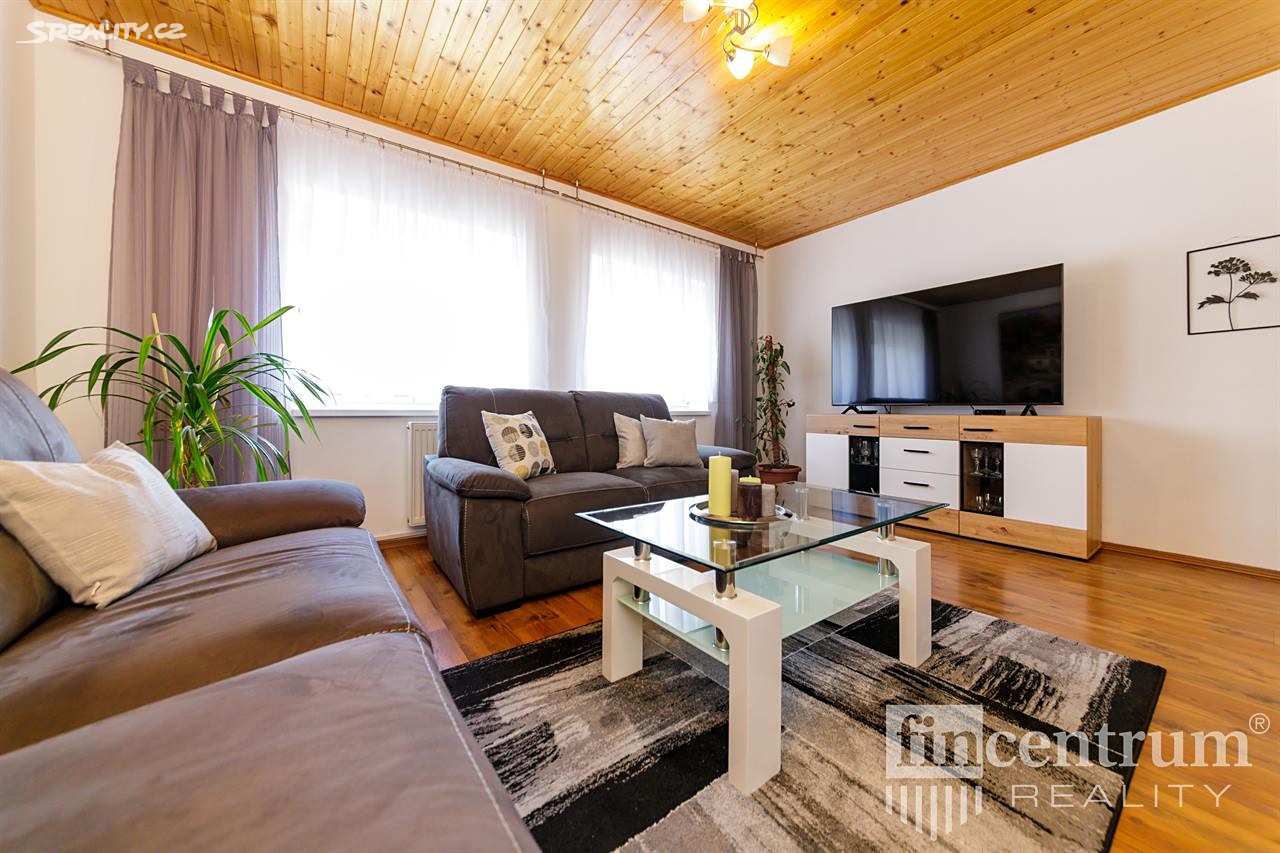 Prodej  rodinného domu 215 m², pozemek 701 m², Pasohlávky, okres Brno-venkov