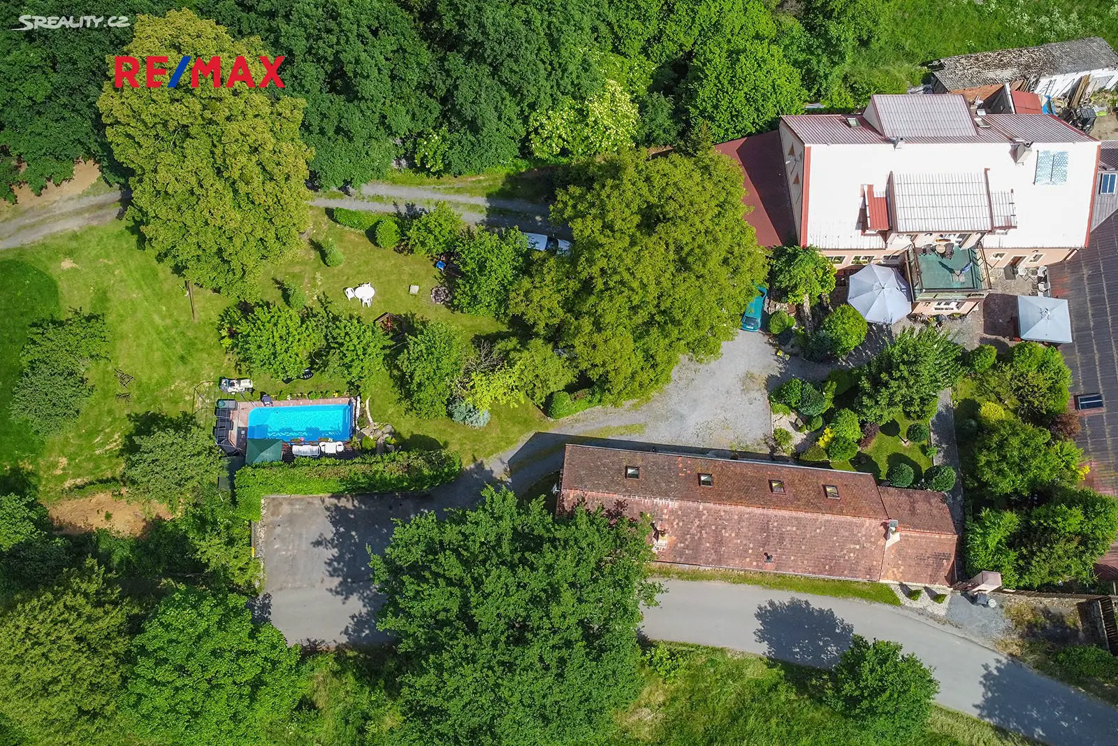 Prodej  rodinného domu 850 m², pozemek 2 164 m², Sedlec-Prčice - Uhřice, okres Příbram