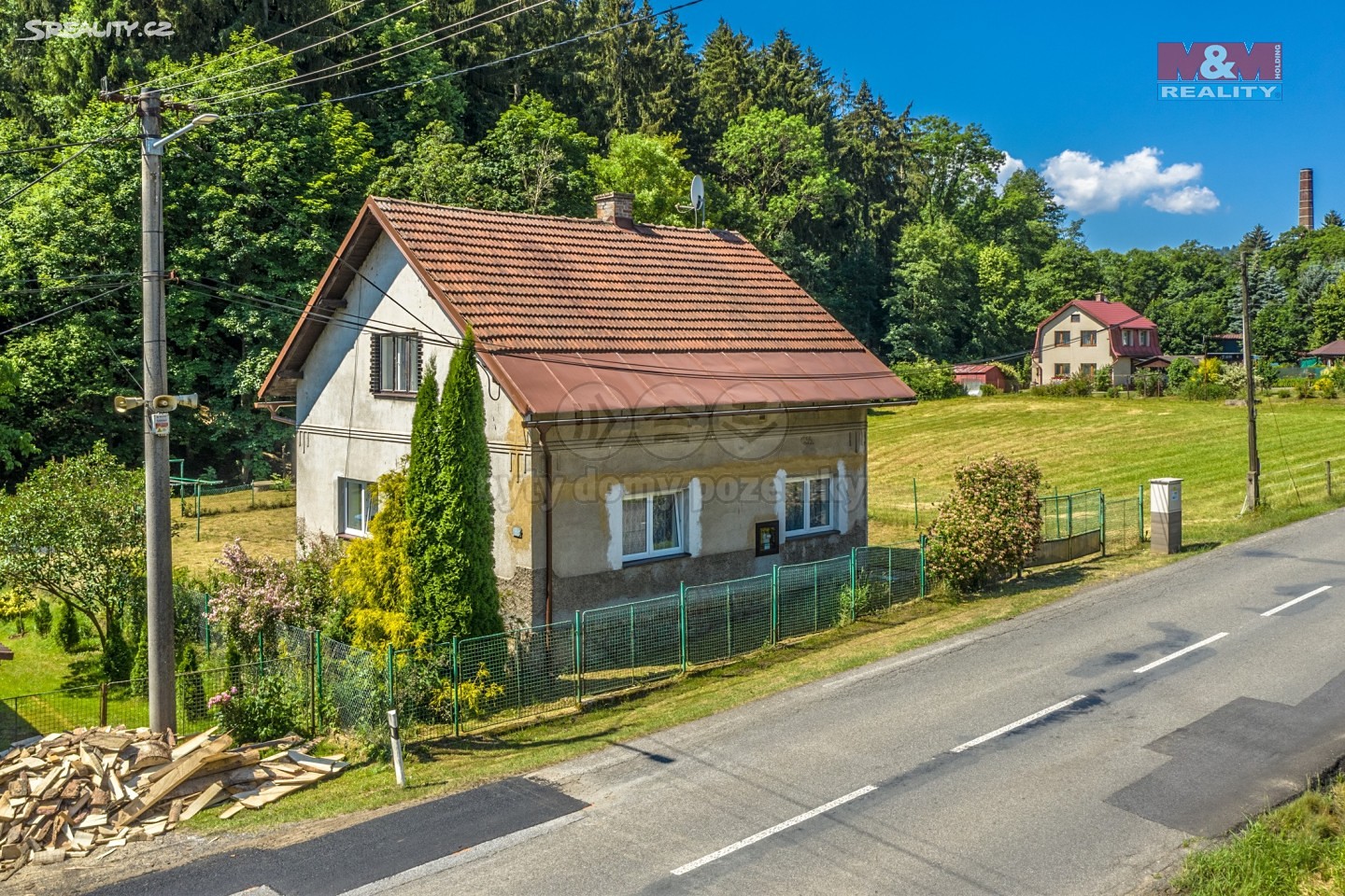 Prodej  rodinného domu 220 m², pozemek 833 m², Slaná - Nedvězí, okres Semily