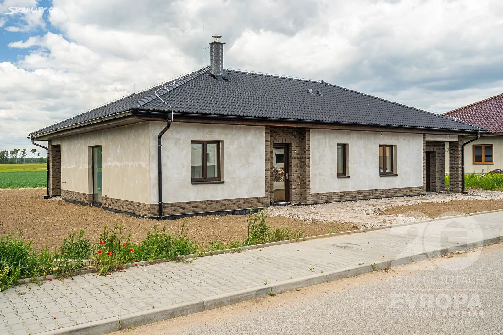 Prodej  rodinného domu 134 m², pozemek 1 054 m², Strašov, okres Pardubice