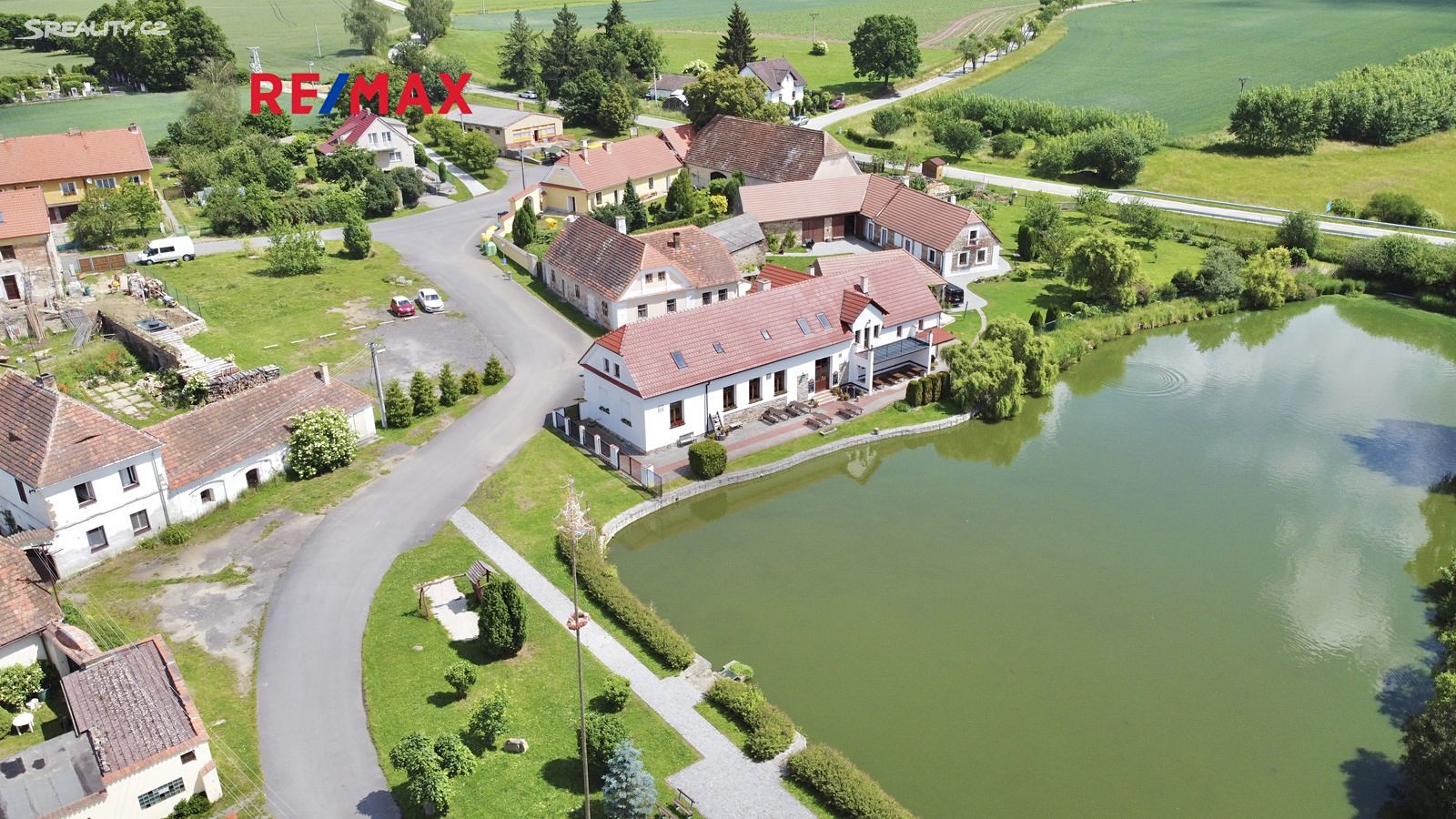 Prodej  rodinného domu 600 m², pozemek 707 m², Varvažov - Zbonín, okres Písek