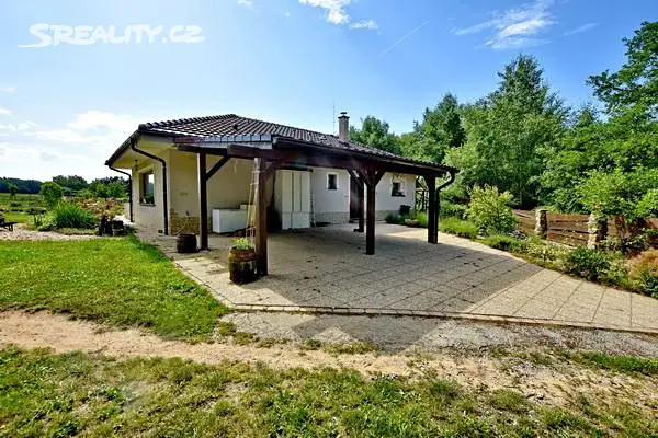 Prodej  rodinného domu 110 m², pozemek 43 413 m², Zahájí, okres České Budějovice