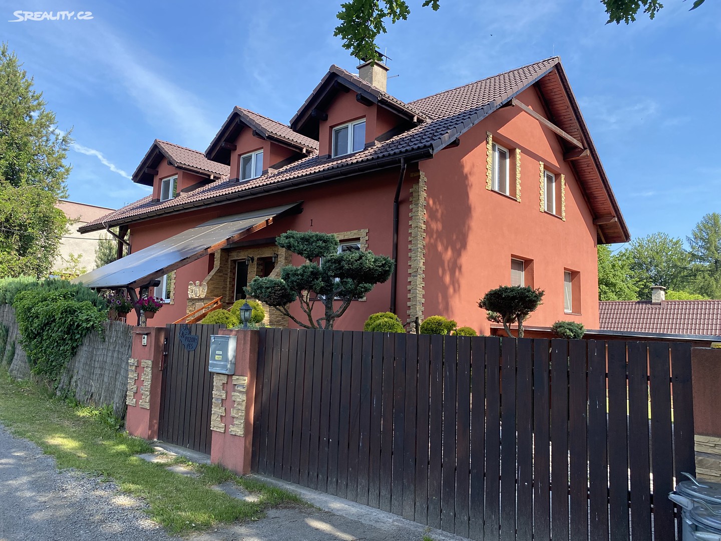 Prodej  vícegeneračního domu 300 m², pozemek 2 228 m², Český Těšín - Mosty, okres Karviná