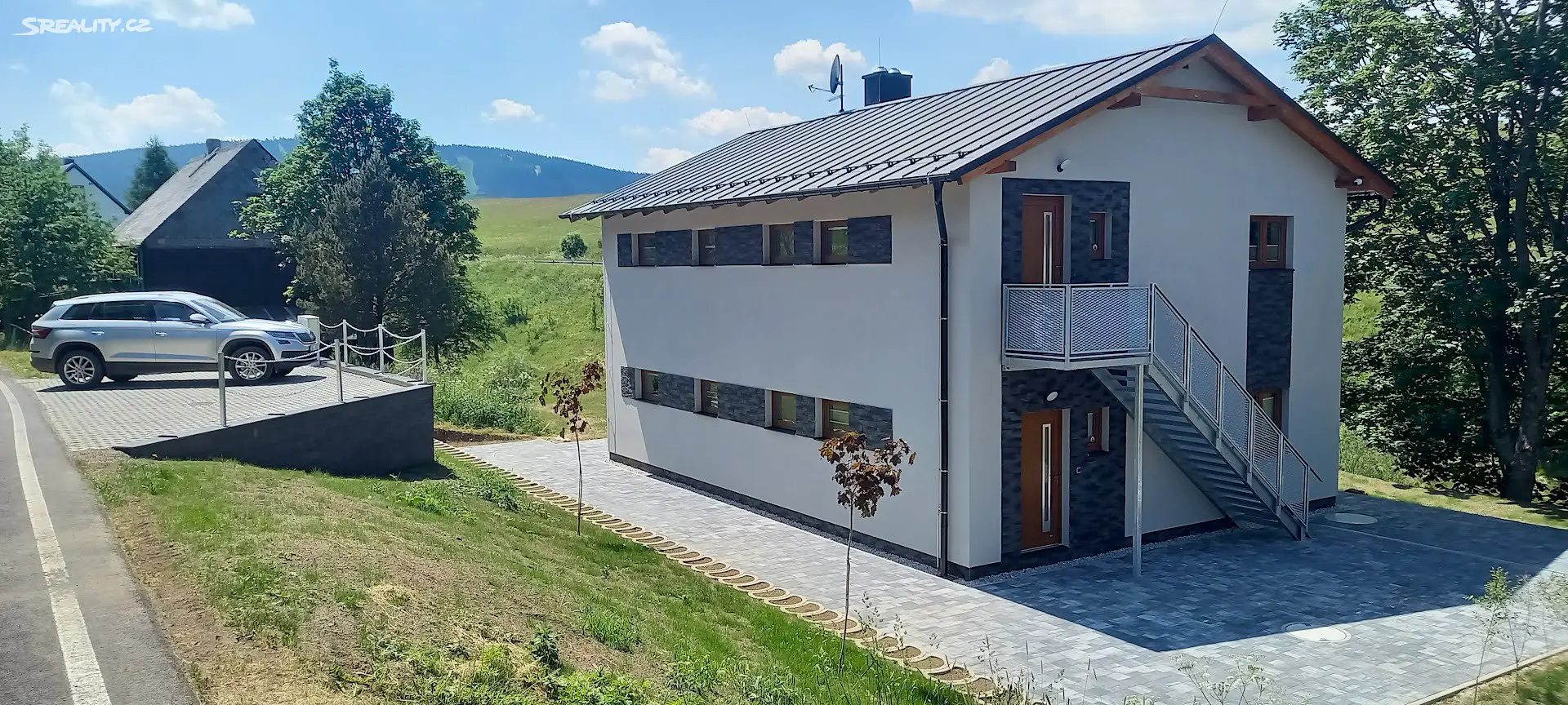 Prodej  vícegeneračního domu 160 m², pozemek 1 712 m², Loučná pod Klínovcem - Háj, okres Chomutov