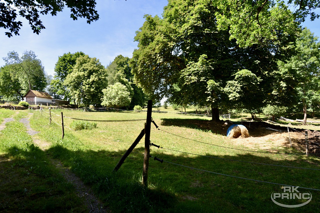 Prodej  zemědělské usedlosti 260 m², pozemek 34 289 m², Útvina, okres Karlovy Vary