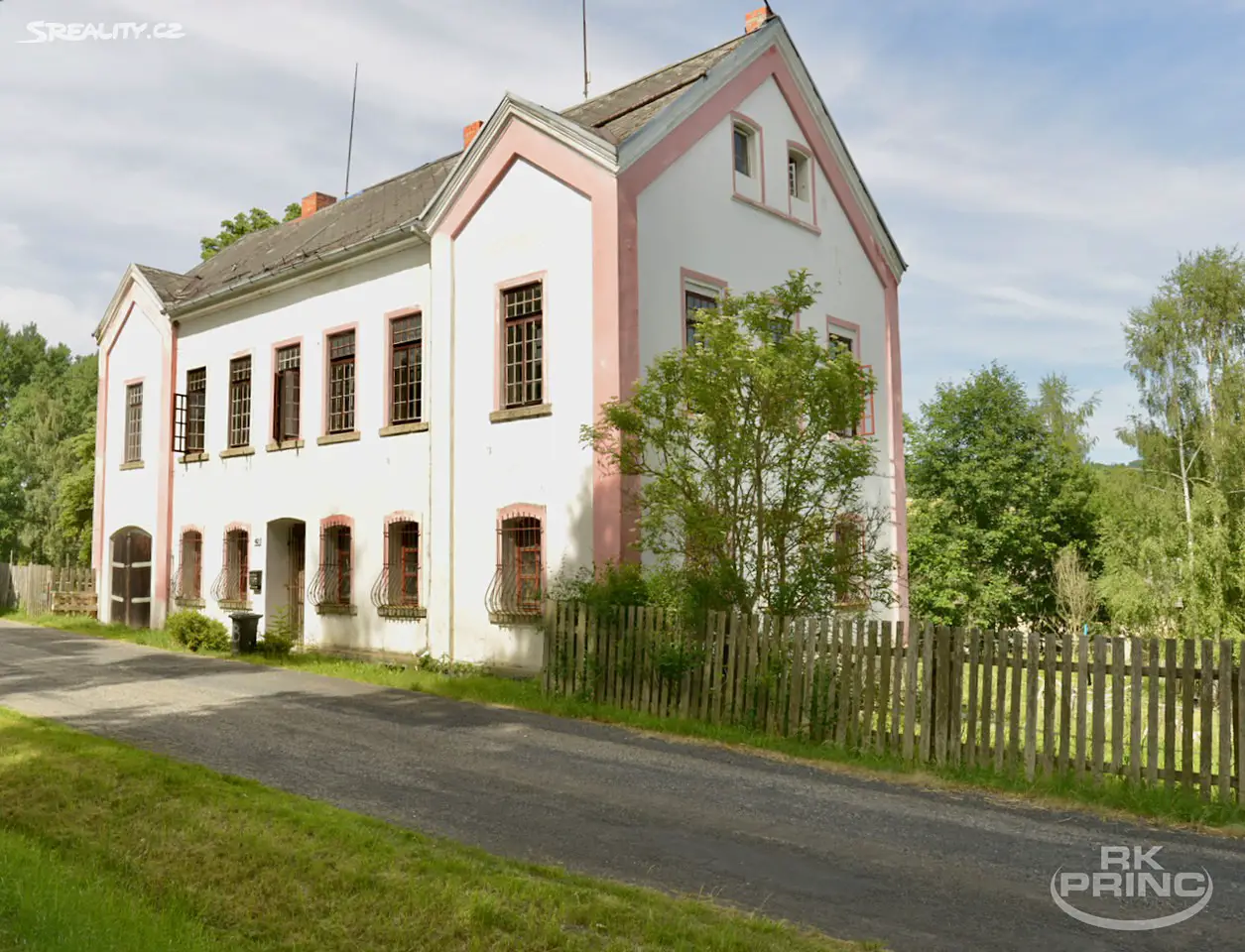 Prodej  zemědělské usedlosti 260 m², pozemek 34 289 m², Útvina, okres Karlovy Vary