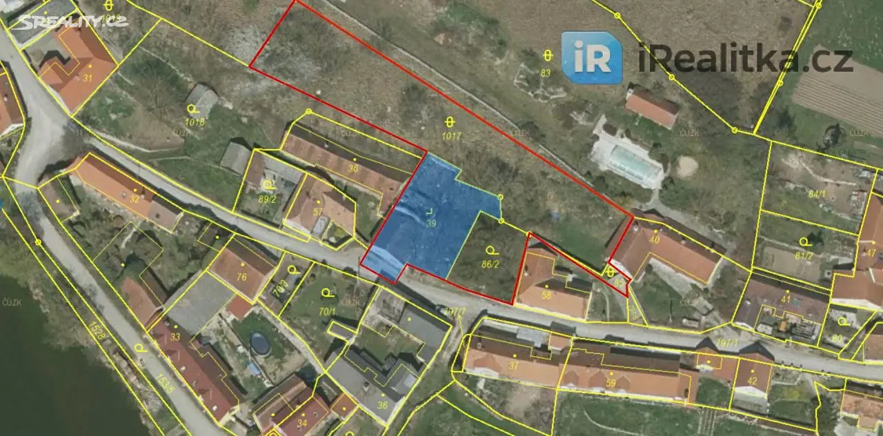 Prodej  stavebního pozemku 1 865 m², Krty-Hradec, okres Strakonice