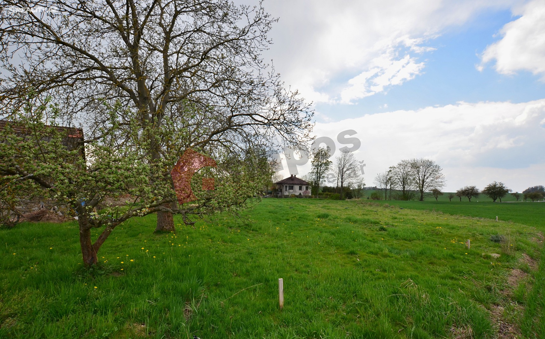 Prodej  stavebního pozemku 1 871 m², Struhařov, okres Benešov