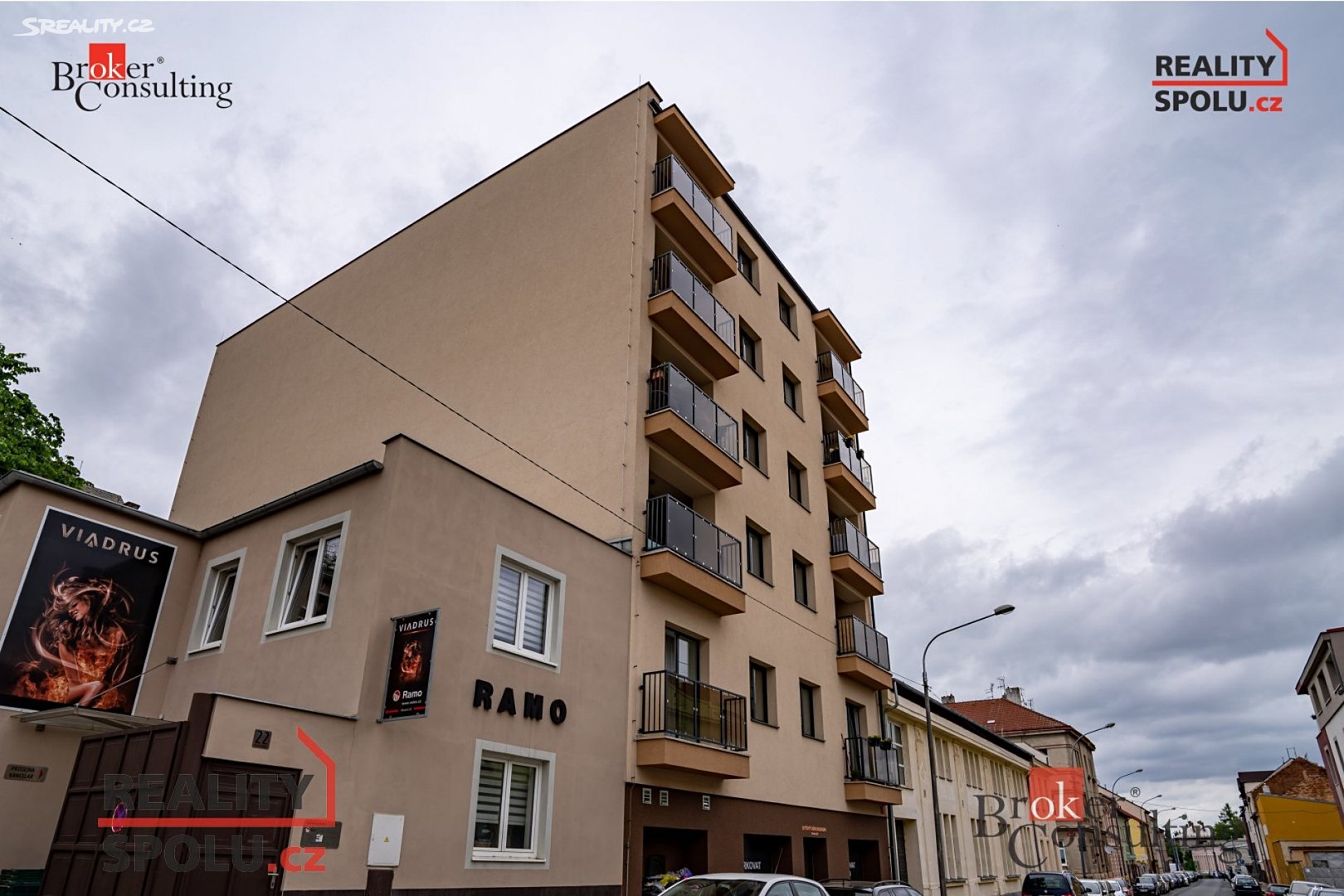Pronájem bytu 1+kk 37 m², Plovární, Plzeň - Jižní Předměstí