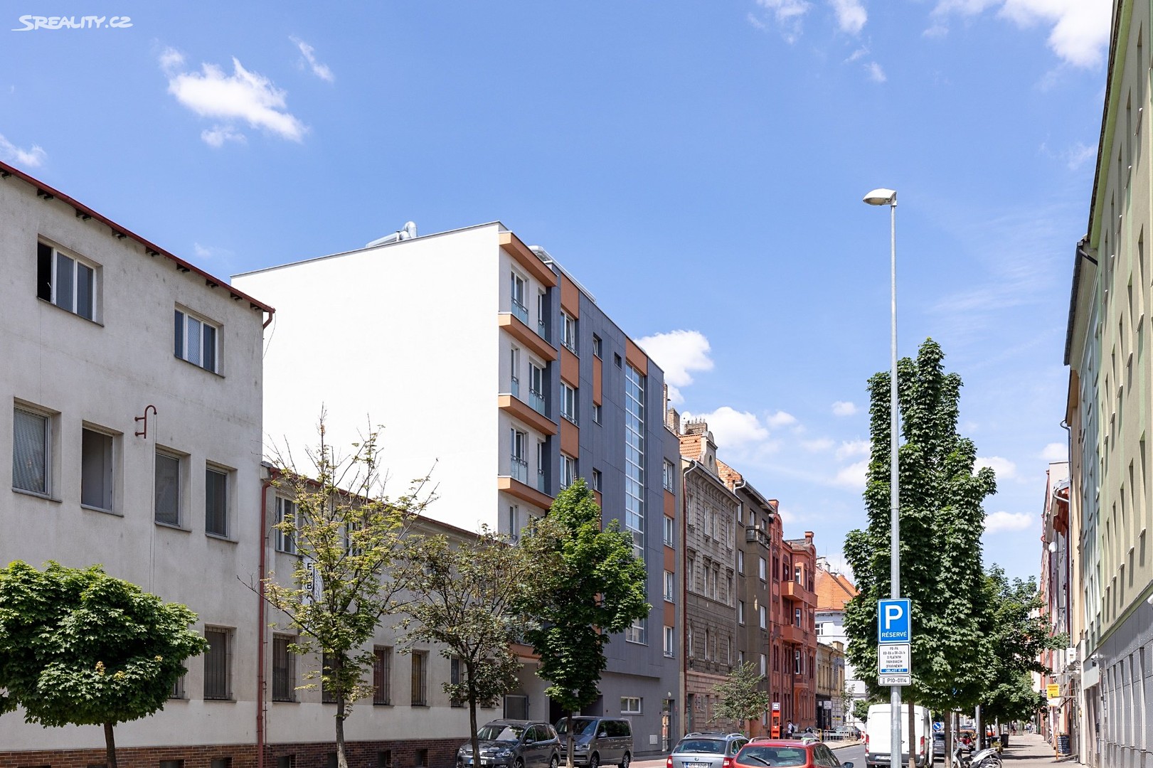 Pronájem bytu 1+kk 30 m², Petrohradská, Praha 10 - Vršovice