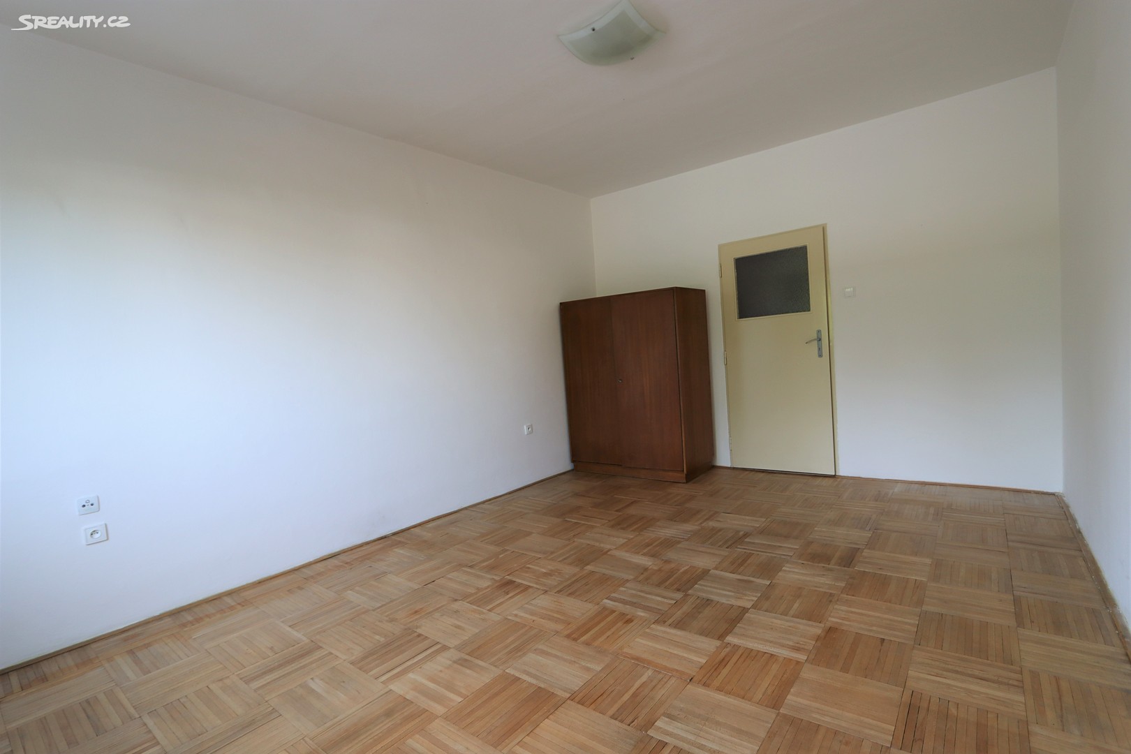 Pronájem bytu 2+1 68 m², Benešovo nábřeží, Zlín