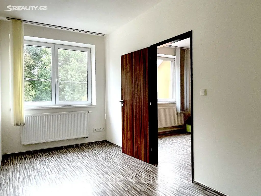 Pronájem bytu 2+kk 45 m², U Viaduktu, Brno - Chrlice