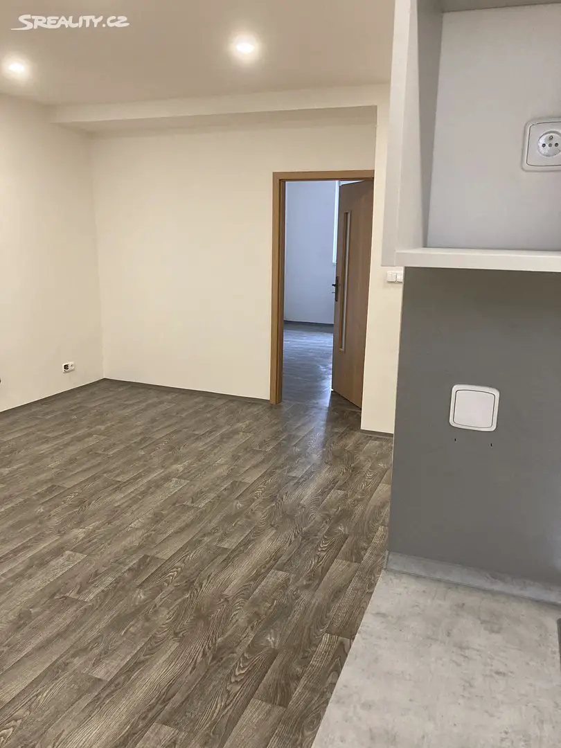 Pronájem bytu 2+kk 51 m², Kamenická, Děčín - Děčín II-Nové Město