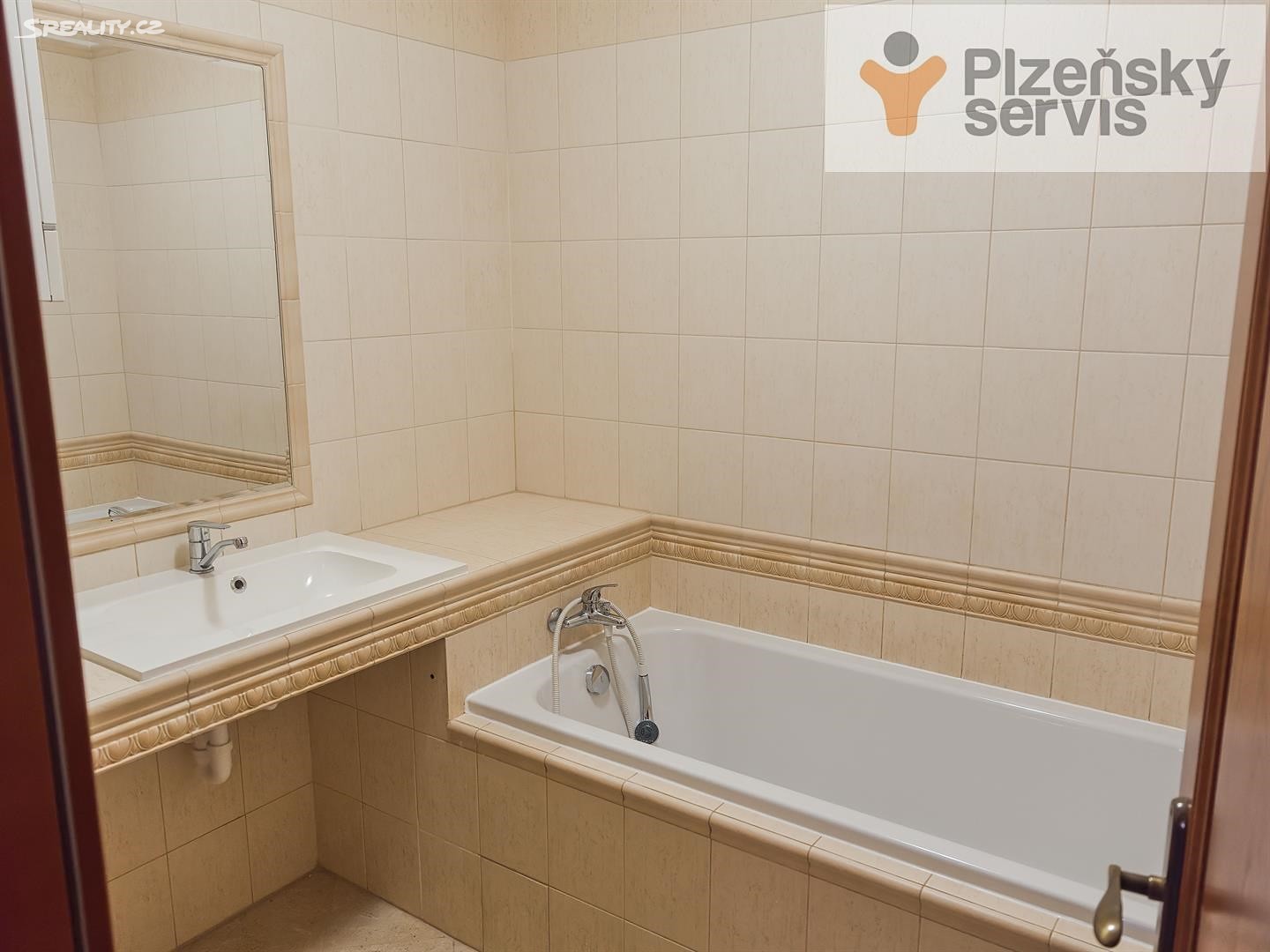 Pronájem bytu 2+kk 55 m², Plzenecká, Plzeň - Východní Předměstí