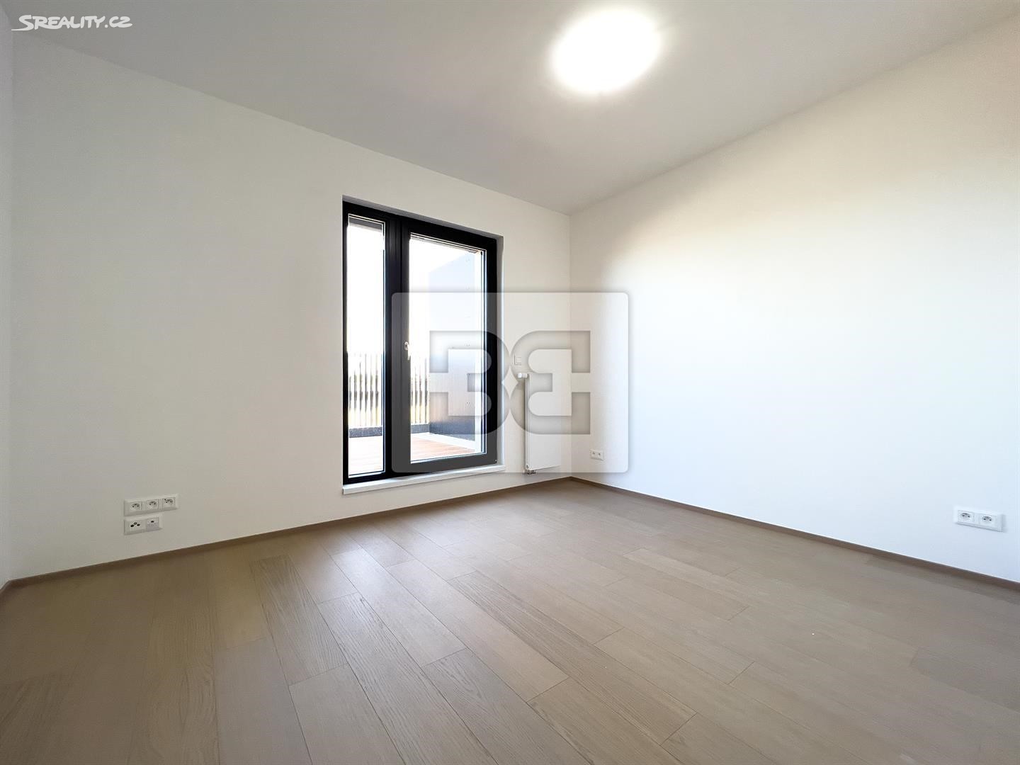 Pronájem bytu 2+kk 63 m², Michelangelova, Praha 10 - Strašnice