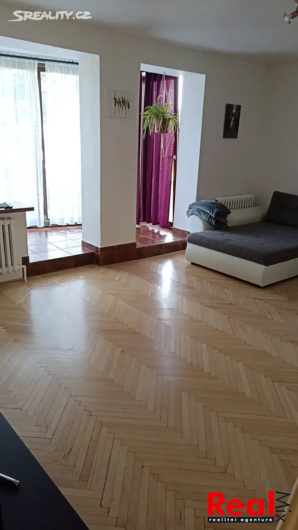 Pronájem bytu 4+1 97 m², Hromádkova, Brno - Židenice