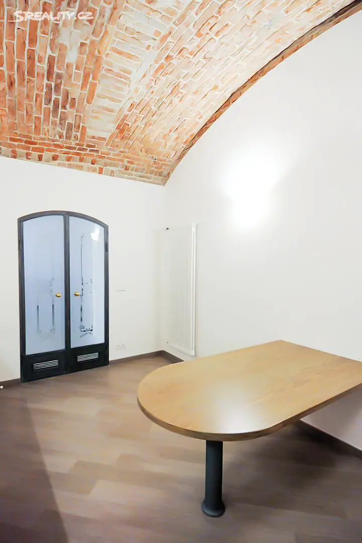 Pronájem bytu 4+1 126 m² (Mezonet), Hořejší nábřeží, Praha 5 - Smíchov