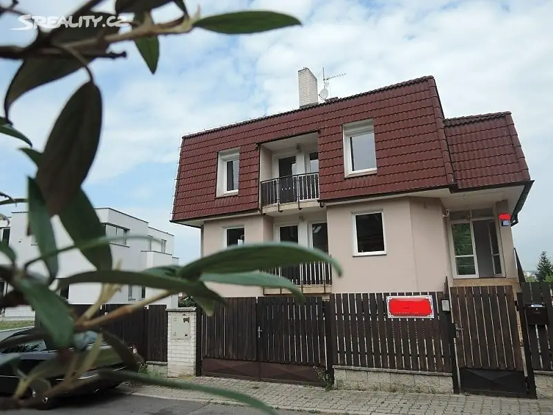 Pronájem  rodinného domu 250 m², pozemek 700 m², Homérova, Praha 4 - Modřany