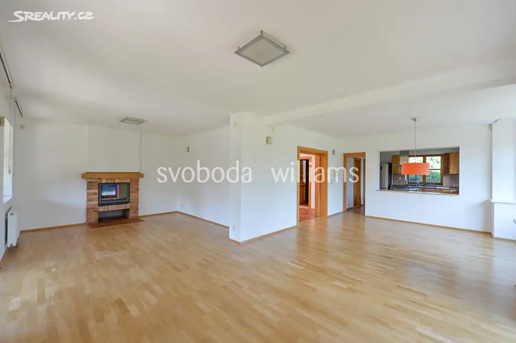 Pronájem  rodinného domu 300 m², pozemek 2 190 m², Pomněnková, Průhonice