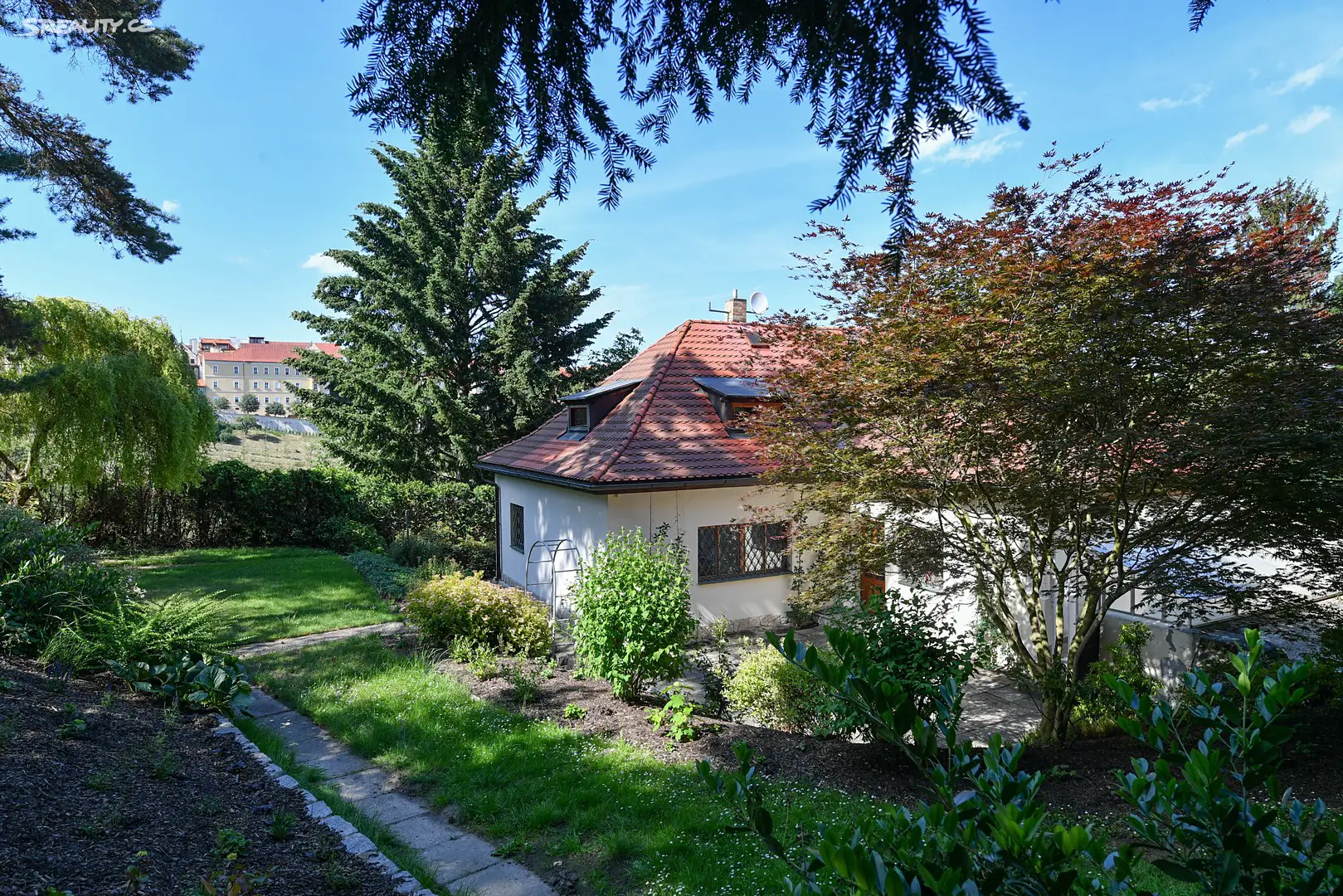 Pronájem  vily 173 m², pozemek 1 500 m², Vlašská, Praha 1 - Hradčany