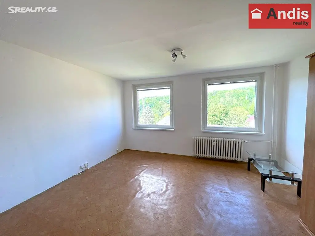 Prodej bytu 1+kk 32 m², V Oblouku, Ústí nad Labem - Krásné Březno