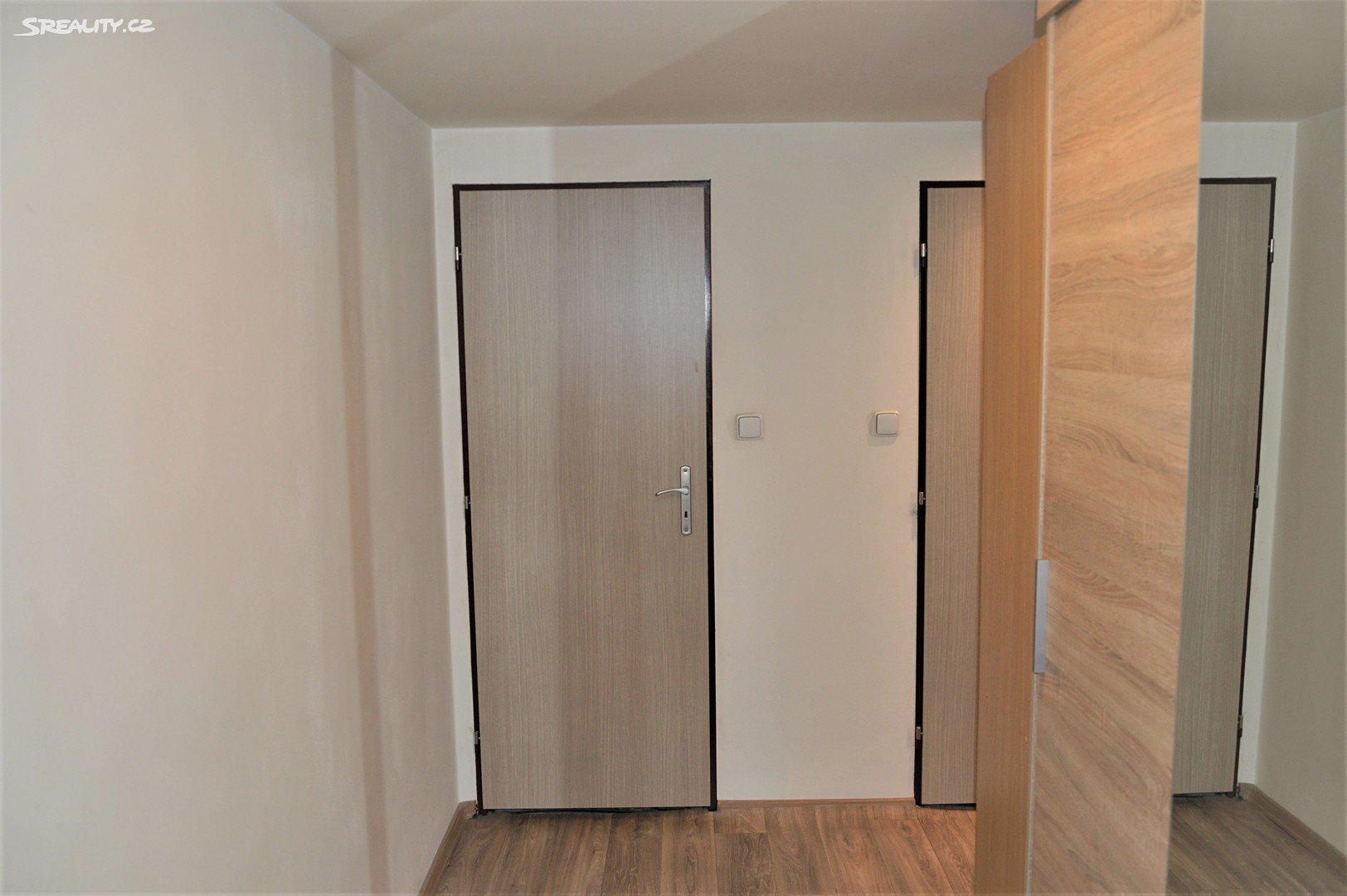 Prodej bytu 2+1 53 m², Hrdlovská, Osek