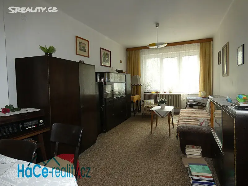 Prodej bytu 2+1 54 m², Benešovo náměstí, Pardubice - Zelené Předměstí