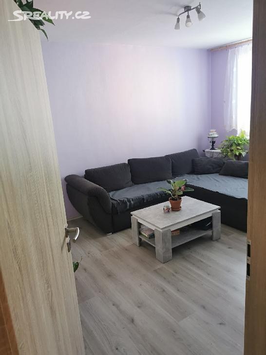 Prodej bytu 2+1 58 m², Louky, Uherské Hradiště - Jarošov