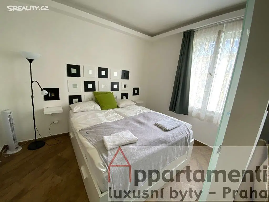 Prodej bytu 2+kk 31 m², Radhošťská, Praha 3 - Žižkov