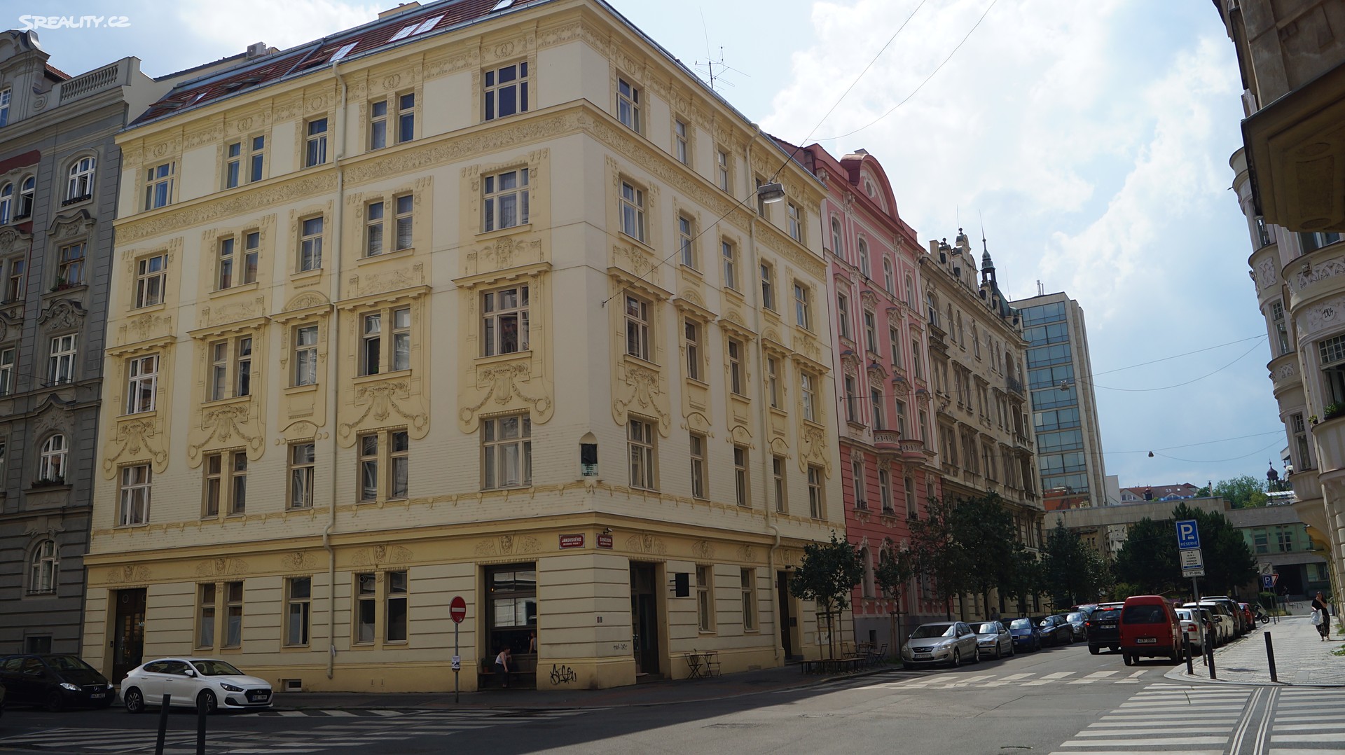 Prodej bytu 3+kk 76 m² (Podkrovní), Šimáčkova, Praha 7 - Holešovice