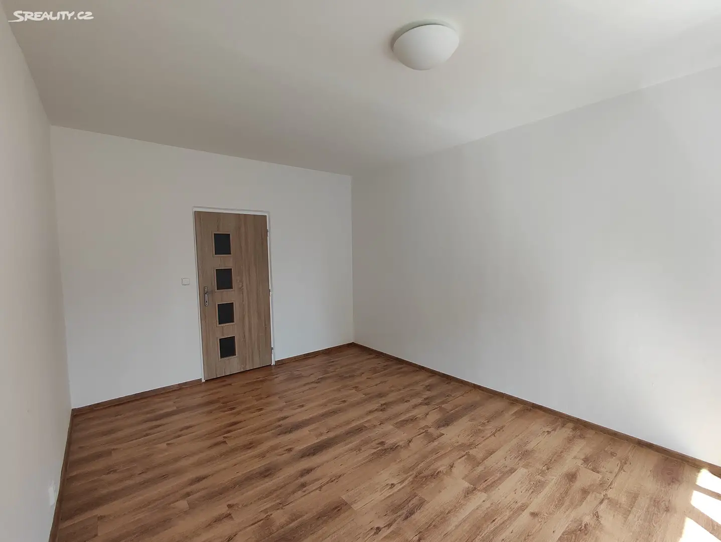 Pronájem bytu 1+1 37 m², Nová Role, okres Karlovy Vary