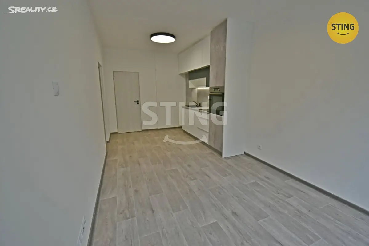 Pronájem bytu 2+kk 47 m², Zarámí, Zlín