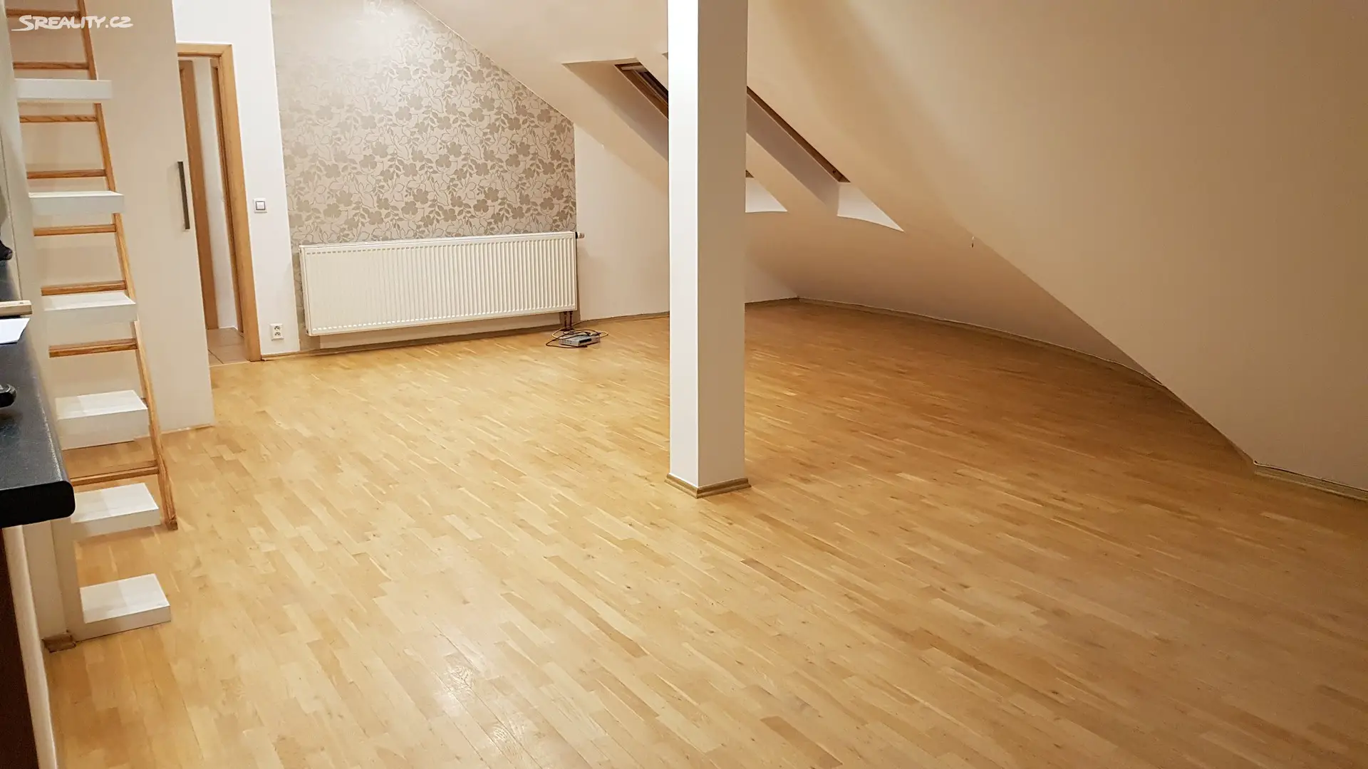 Pronájem bytu atypické 100 m² (Podkrovní), Poděbrady, okres Nymburk
