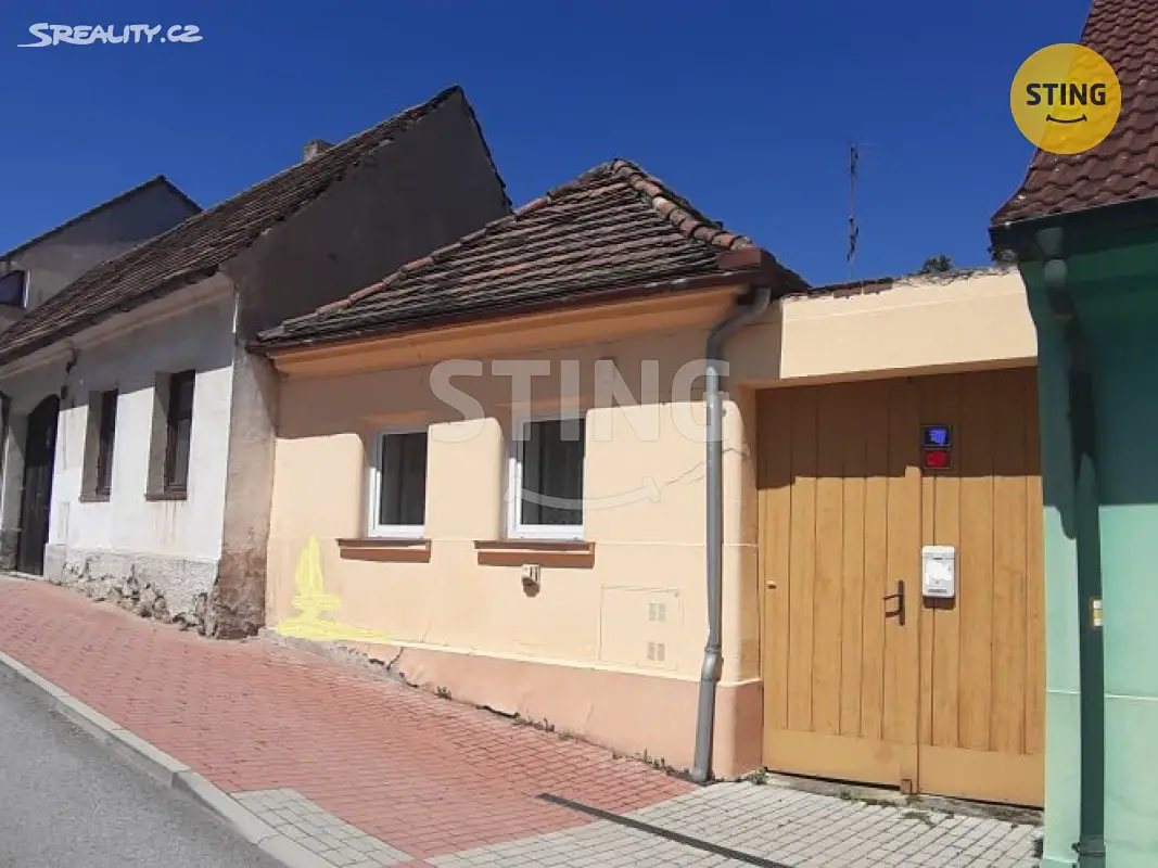 Prodej  rodinného domu 114 m², pozemek 997 m², třída 5. května, Lišov