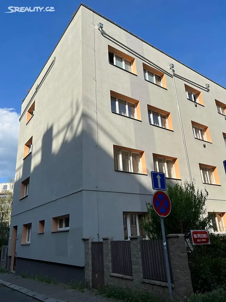 Prodej bytu 1+1 33 m², Družnosti, Praha - Nusle