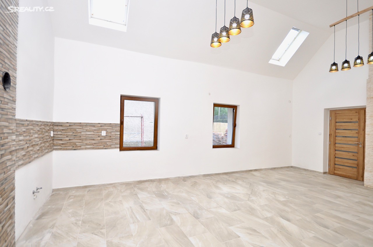 Prodej  rodinného domu 120 m², pozemek 421 m², Červené Janovice, okres Kutná Hora