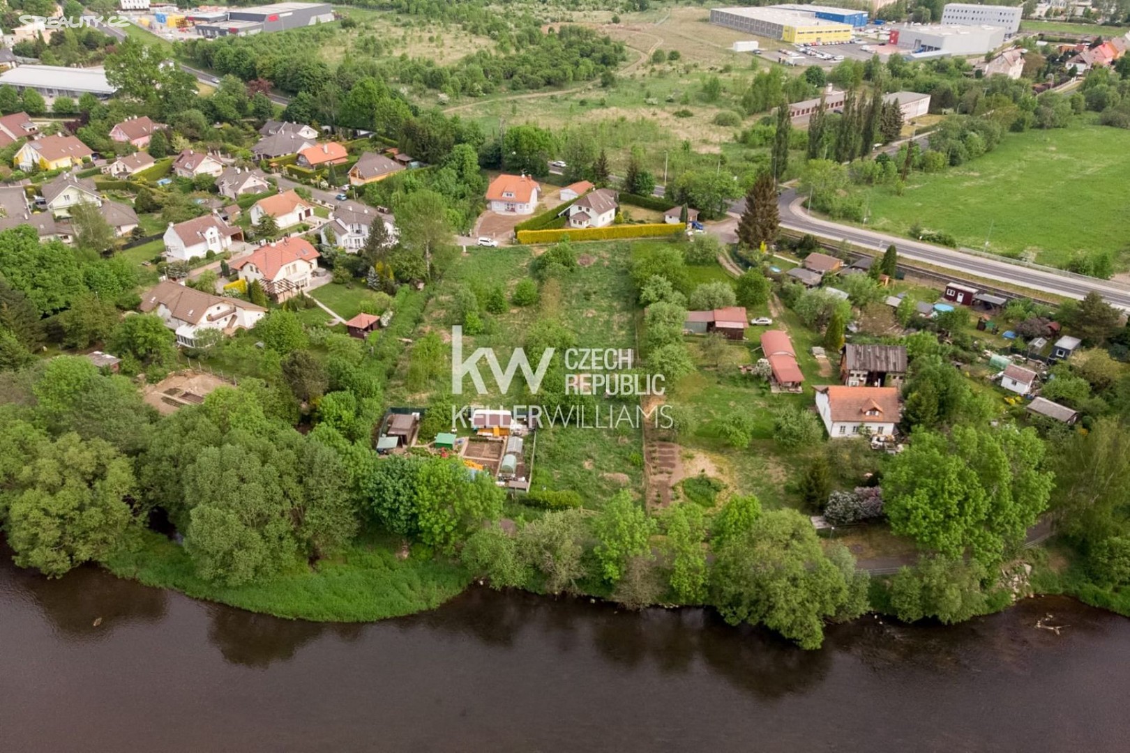 Prodej  stavebního pozemku 4 100 m², Česká, Karlovy Vary - Tašovice