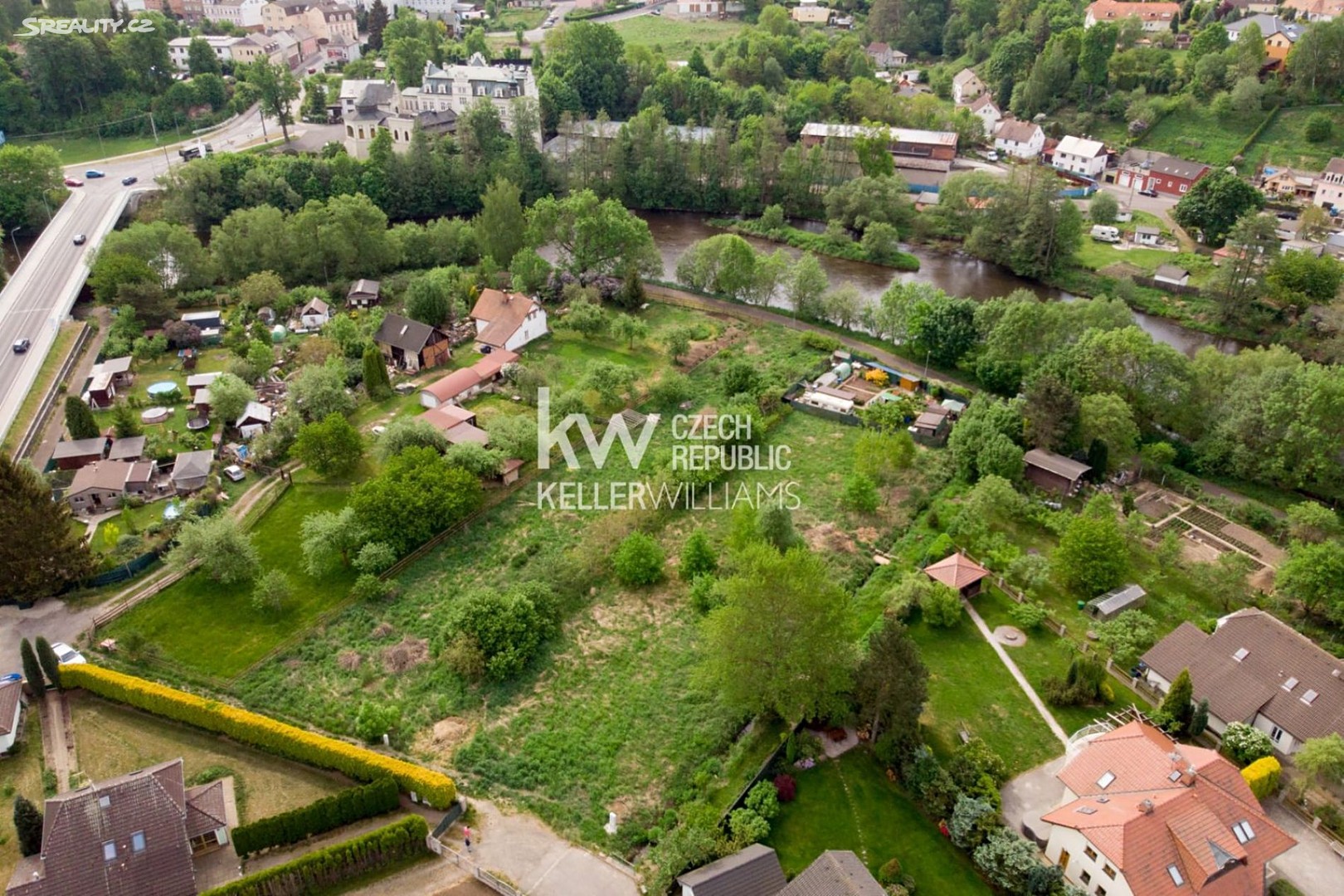 Prodej  stavebního pozemku 4 100 m², Česká, Karlovy Vary - Tašovice