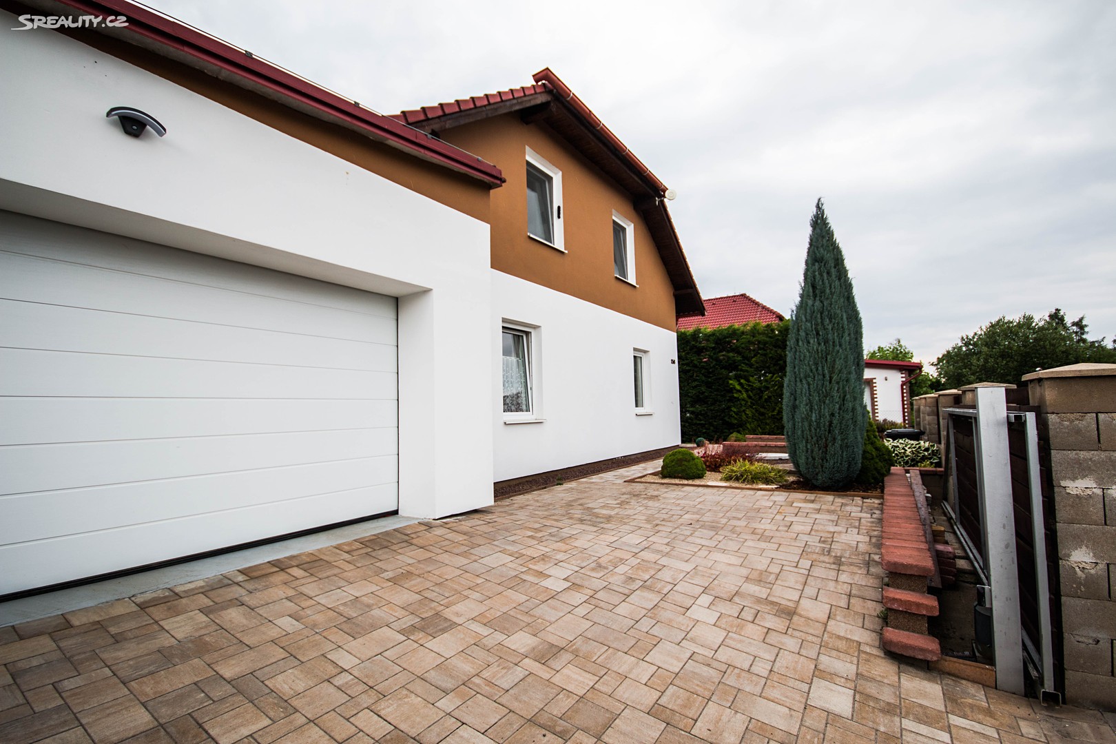 Prodej  rodinného domu 245 m², pozemek 753 m², Úvaly, okres Praha-východ