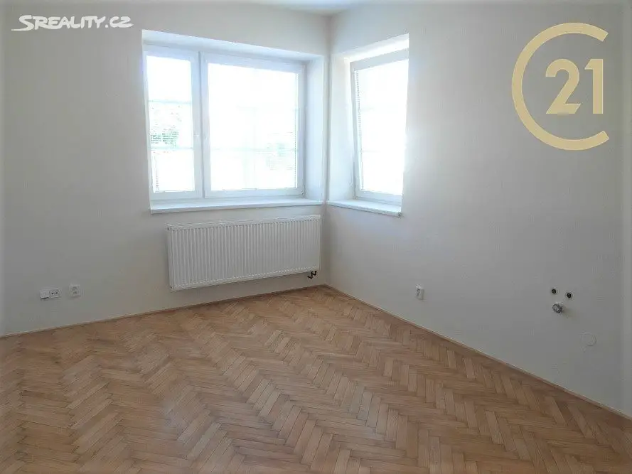 Pronájem bytu 2+1 64 m², Bezručova, Blansko