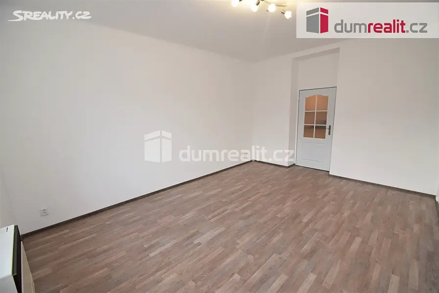 Pronájem bytu 2+kk 45 m², Štěrboholská, Praha 10 - Hostivař