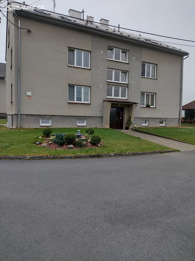 Prodej bytu 2+1 68 m² (Podkrovní), Hromnice - Žichlice, okres Plzeň-sever